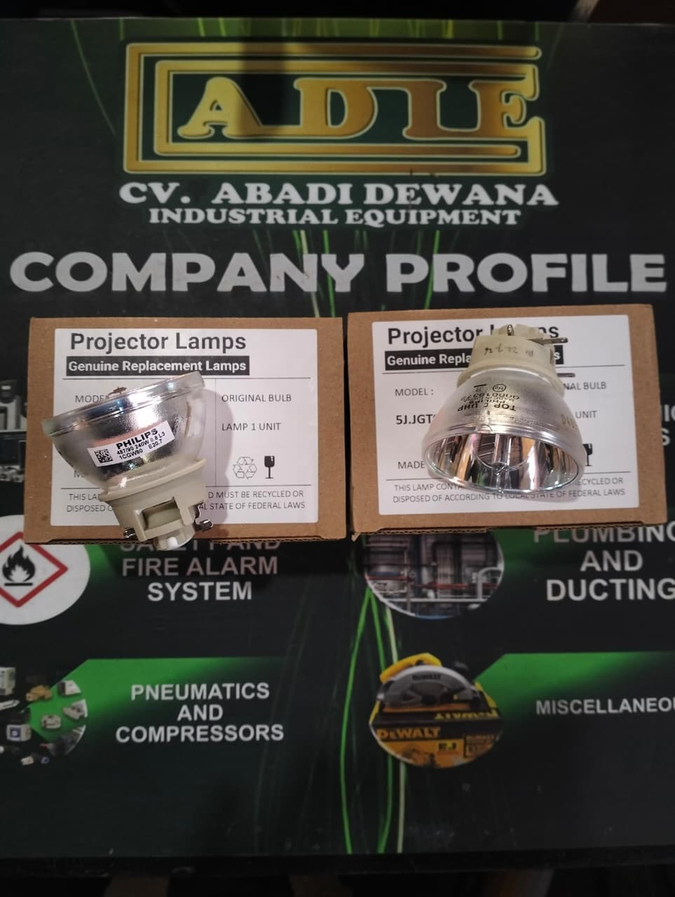 LAMPU PROJECTOR