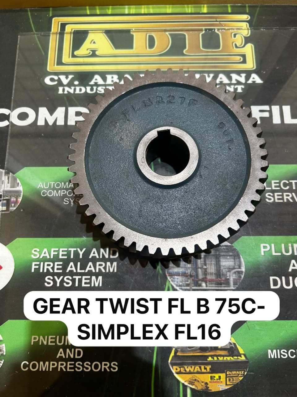 GEAR TWIST - Suku Cadang Textile FL 16